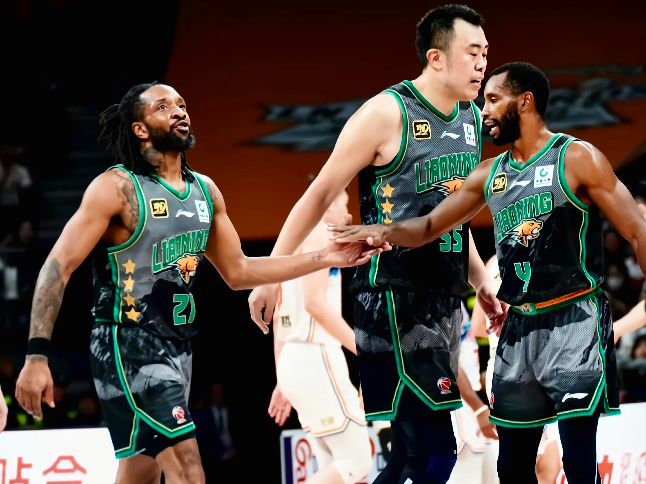 b体育 官网-深圳男篮力克辽宁，继续保持不败战绩的简单介绍