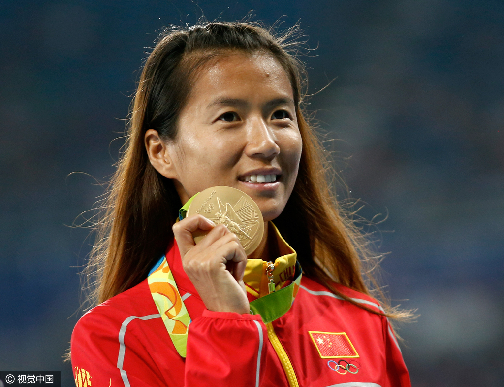 包含美国田径选手成功卫冕，实力再获认可的词条