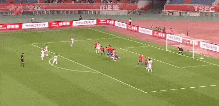 b体育 官网-麦麦提江执法足协杯1/8决赛山东泰山vs成都蓉城
