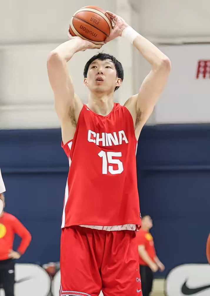 男篮热身赛回顾：周琦16分9篮板，中国不敌斯洛文尼亚