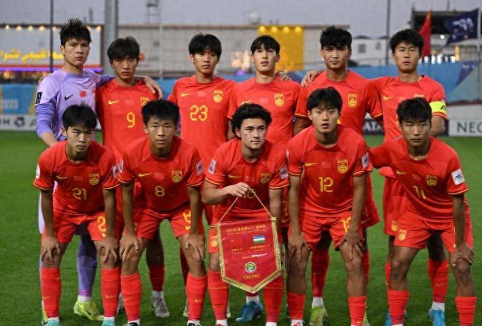 b体育娱乐-东亚杯-中国香港男足0-2韩国遭两连败末轮对阵国足