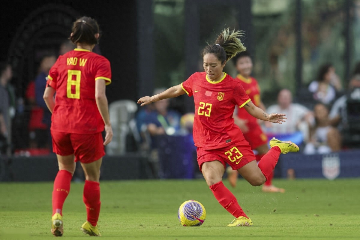 b体育官方入口-国内足球盛事:女足球队面对强敌,取得胜利的简单介绍