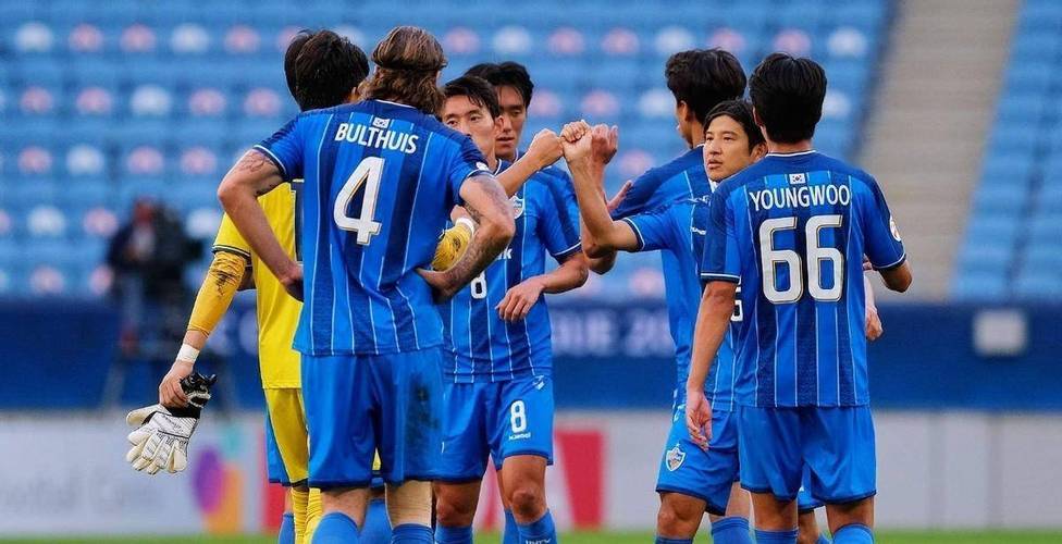 b体育 官网-东京FC备战亚冠比赛，球员状态火热的简单介绍